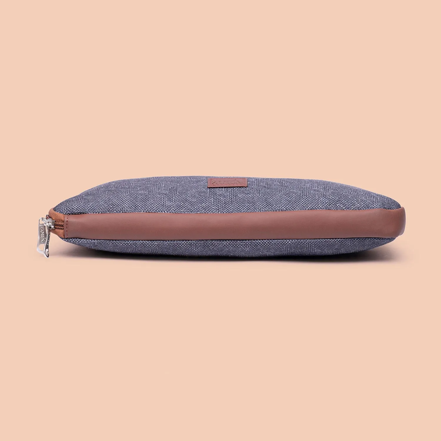 Amer Maze L-Zippered Laptop Sleeve