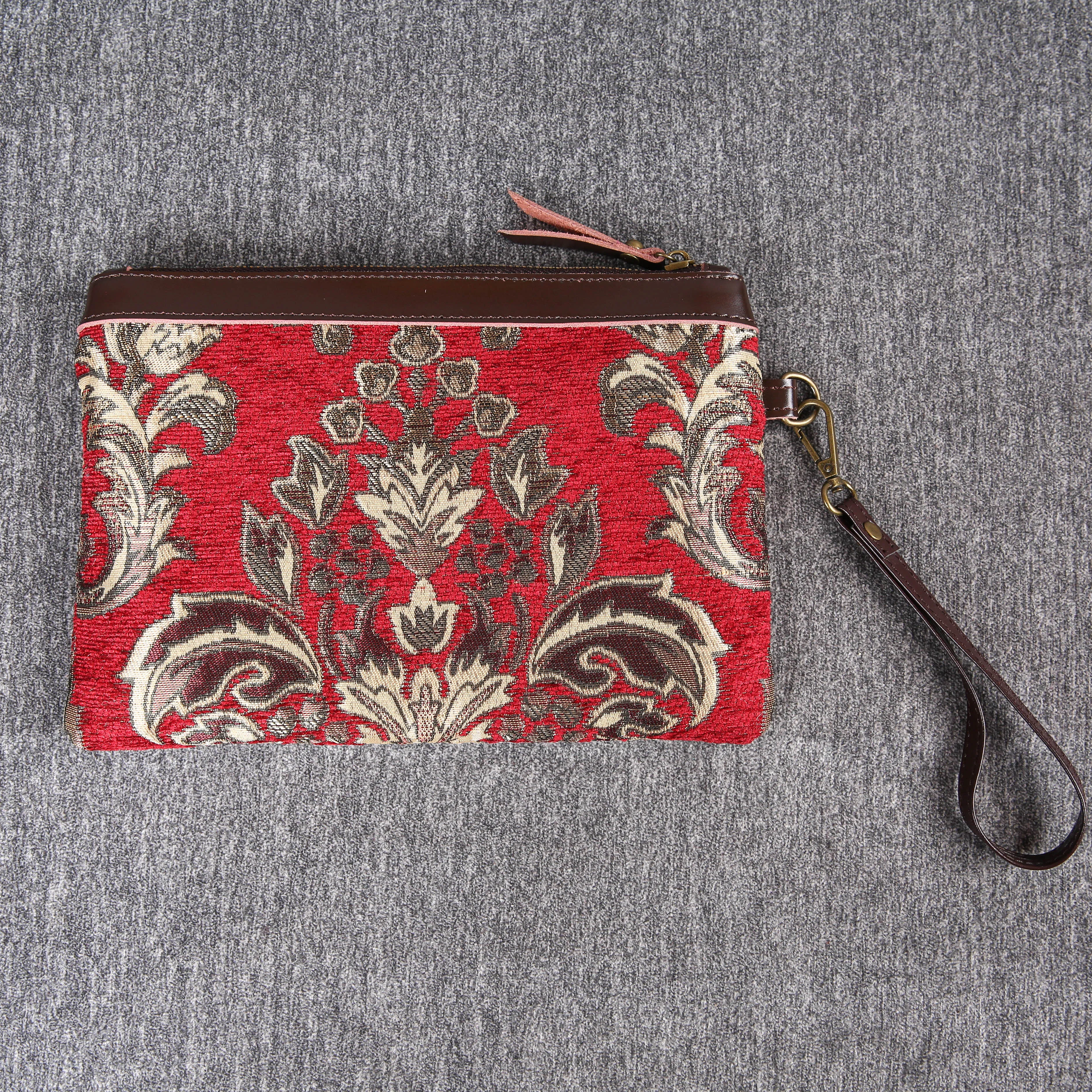 Carpet Clutch & Wristlet Victorian Blossom Red/Gold