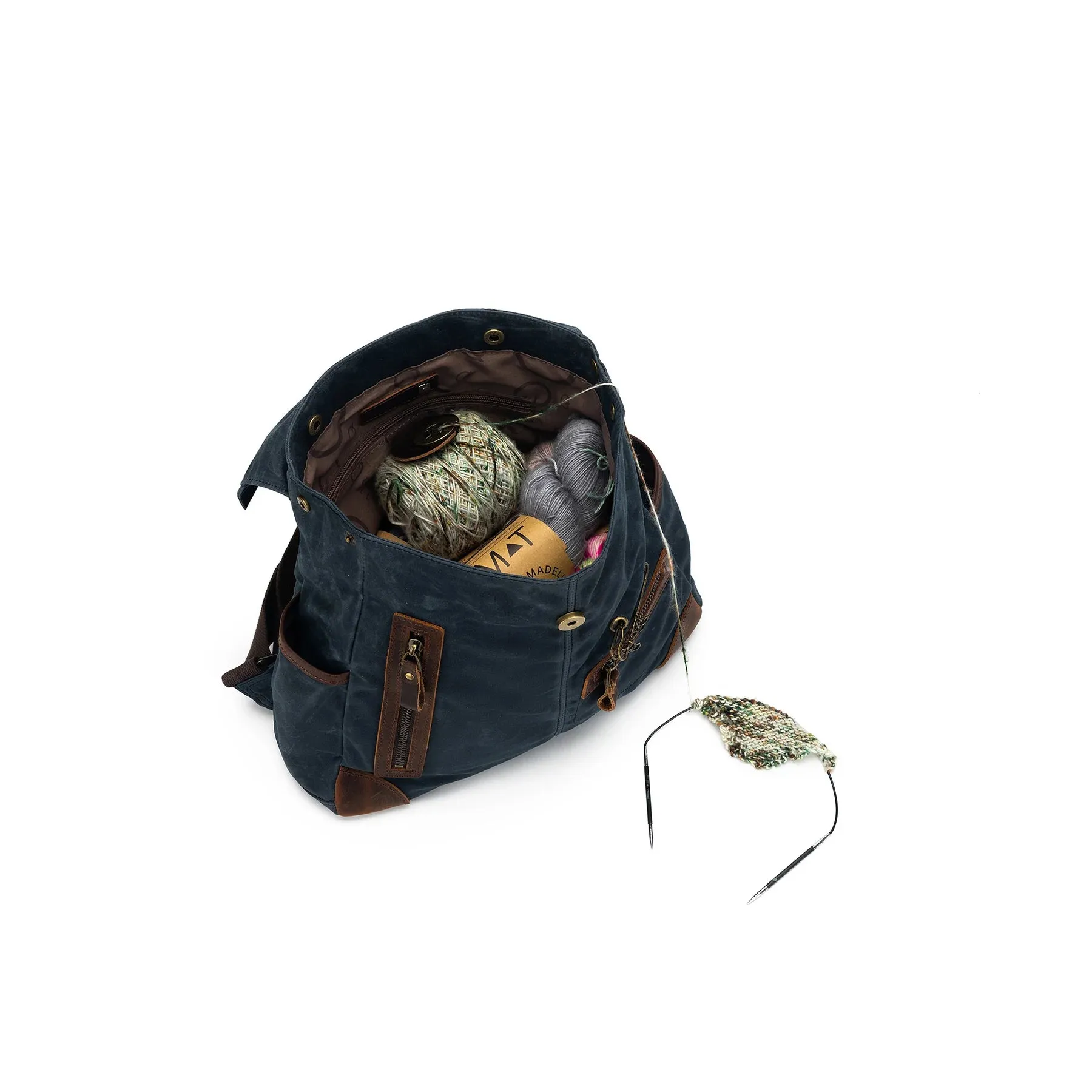 Della Q: Maker's Midi Backpack