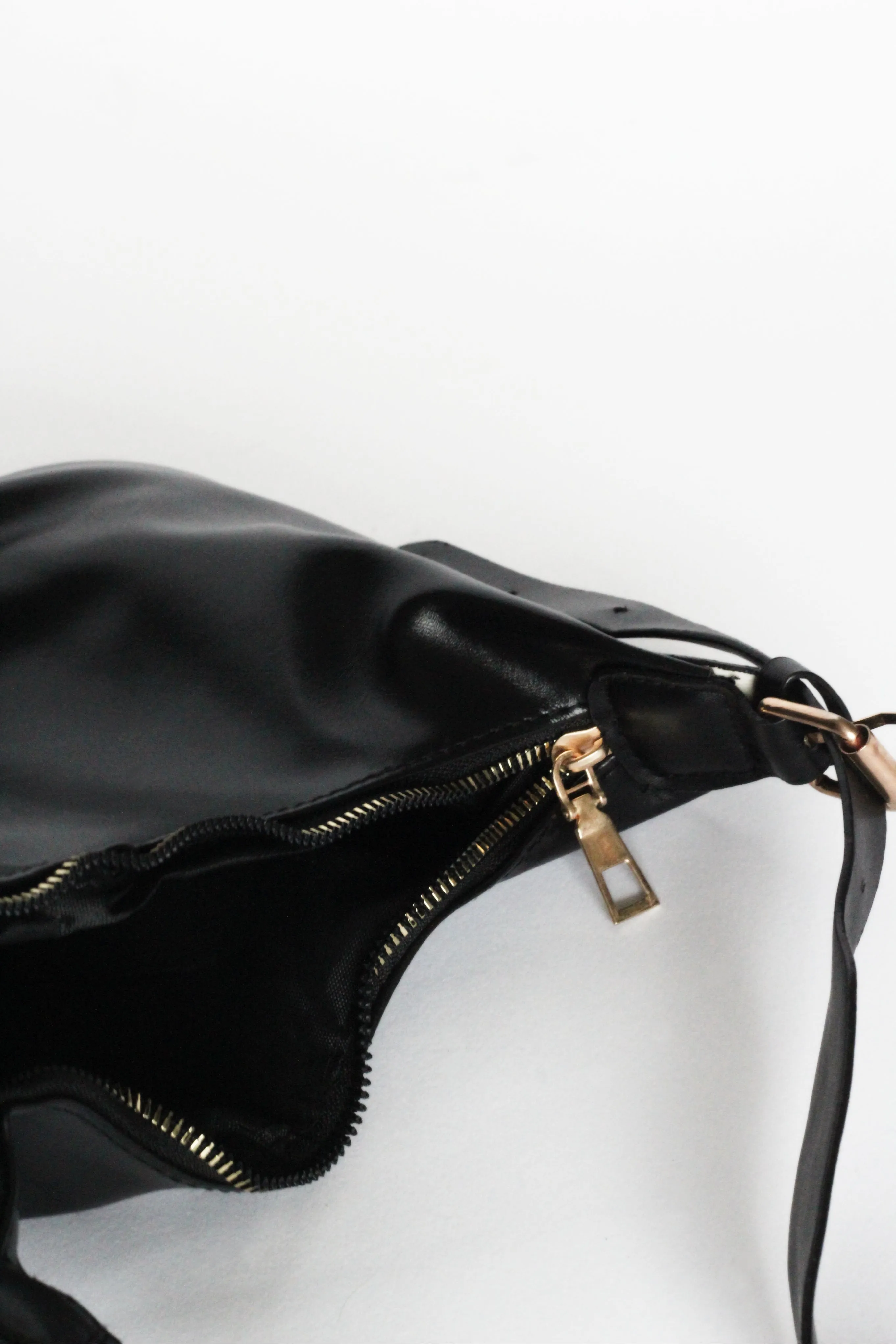 ELLA Black Ruched Cross Body Bag