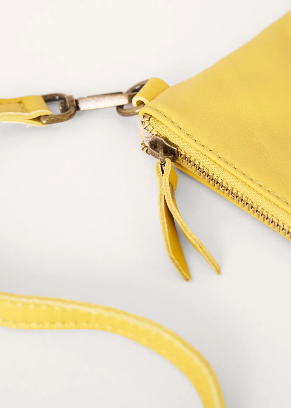 JODY LEATHER CLUTCH BAG - ACID YELLOW