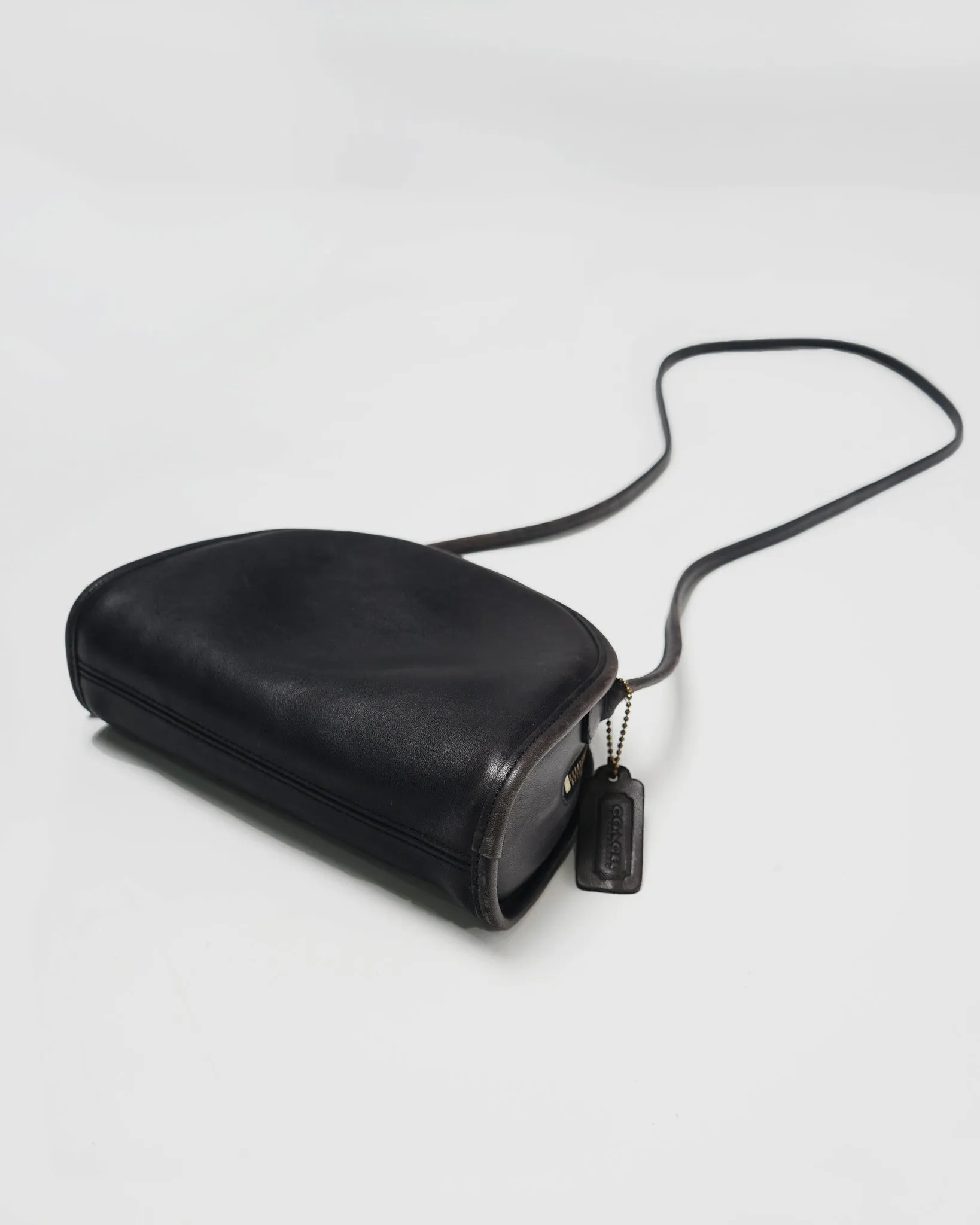 Leather Shoulder Bag / Black