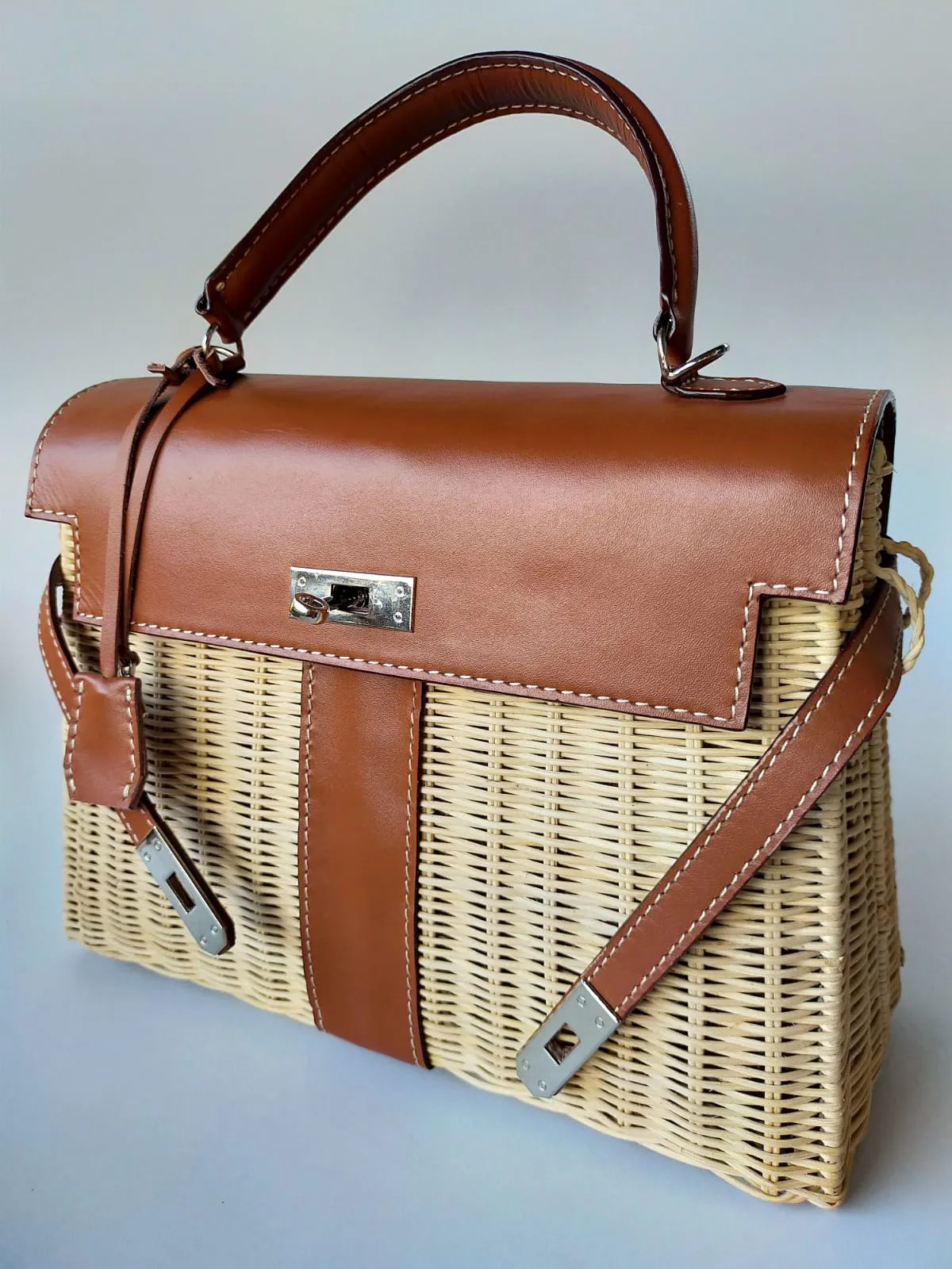 Only left 1. Brown genuine leather - Handmade wicker bag, Medium size (31cm)