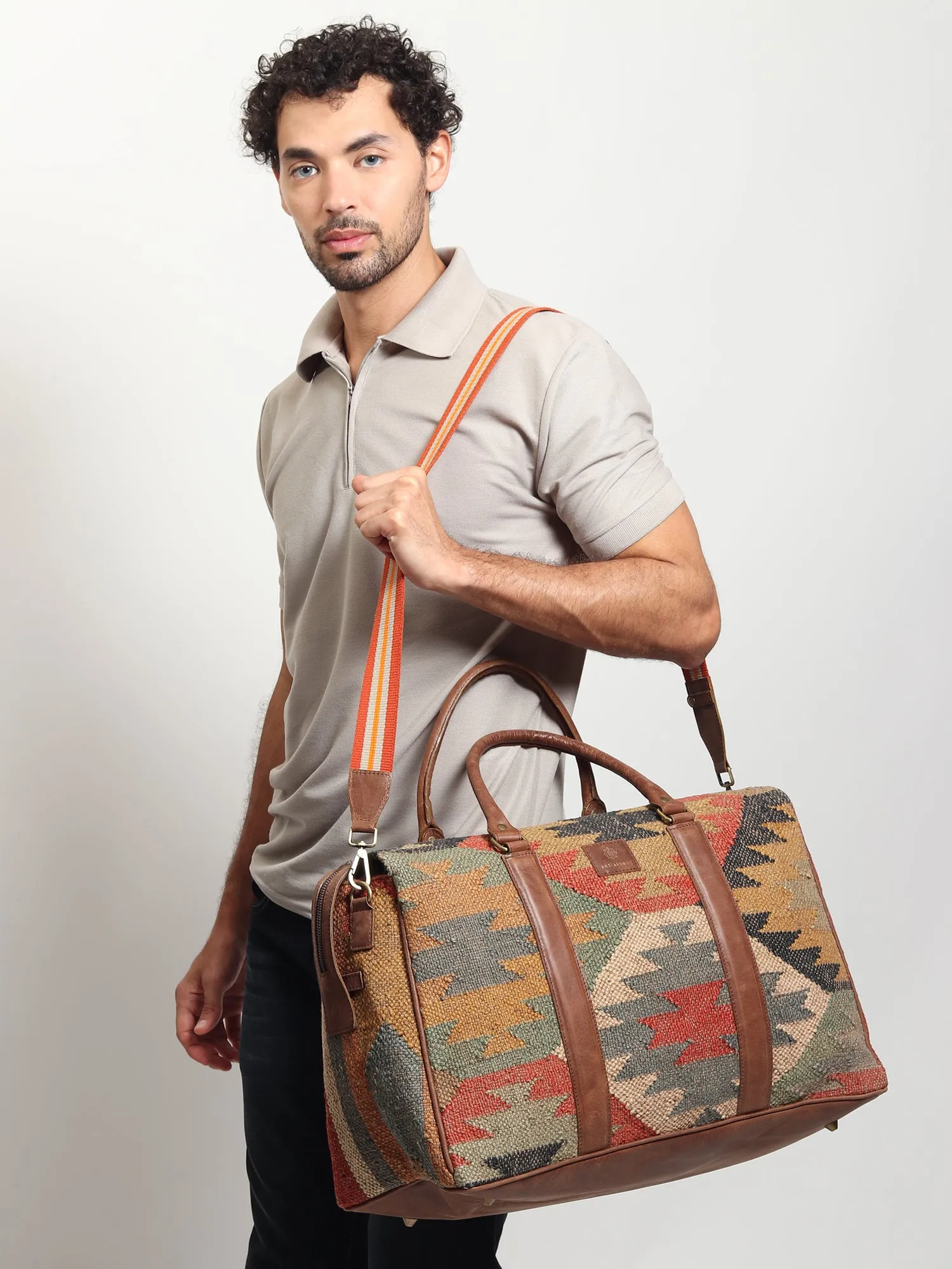 SHARANT - KILIM & LEATHER DUFFLE  BAG