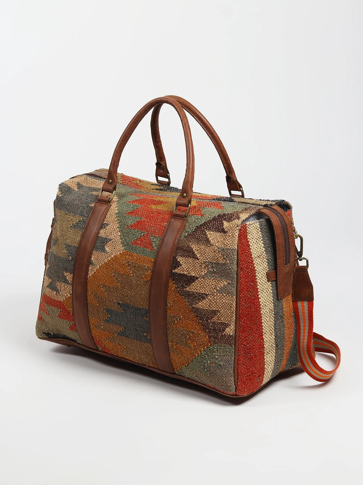 SHARANT - KILIM & LEATHER DUFFLE  BAG