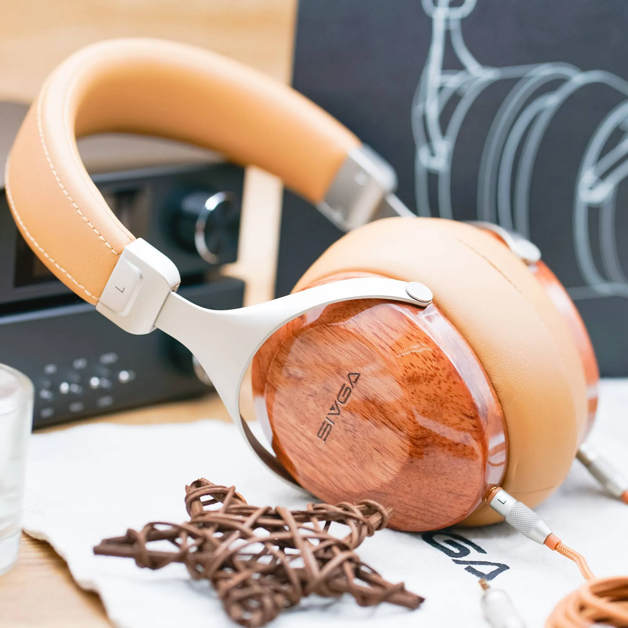 SIVGA SV021 Over-ear Close back Solid Wood Headphone