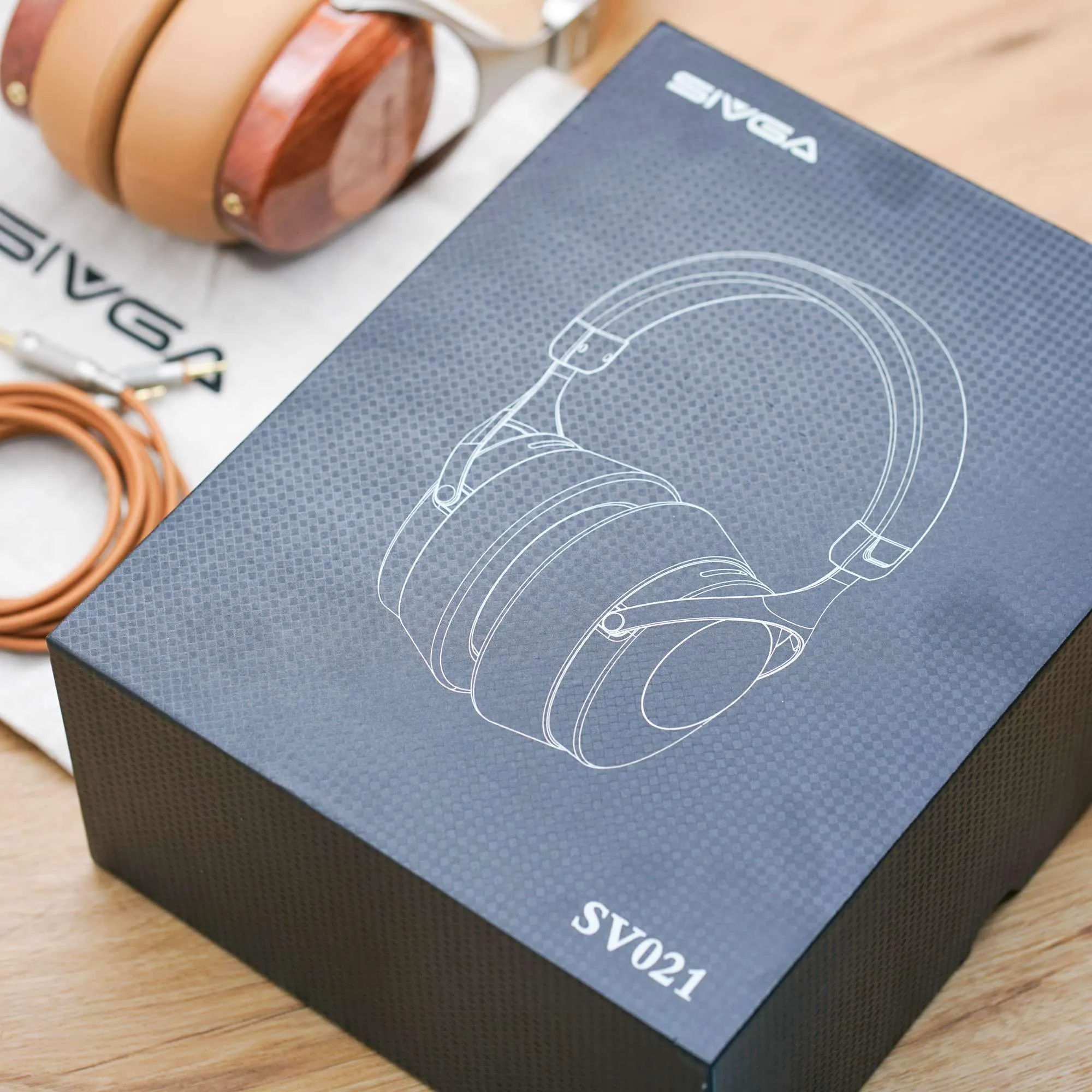 SIVGA SV021 Over-ear Close back Solid Wood Headphone