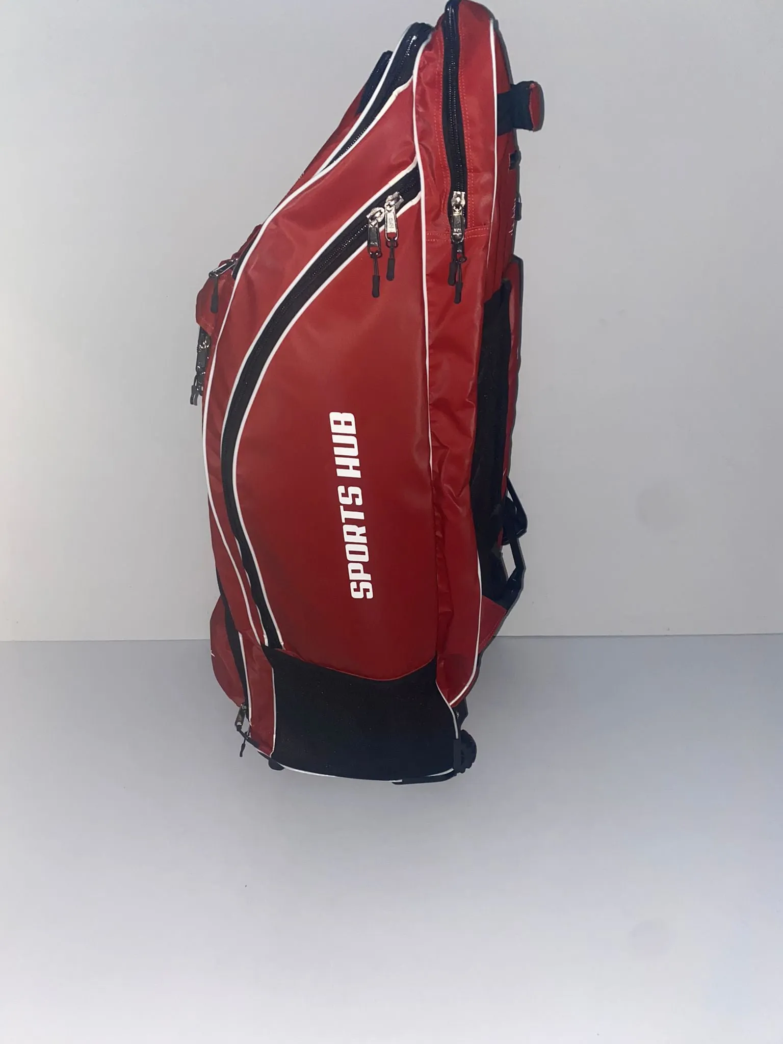 SPORTS HUB PLAYERS EDITION KIT BAG (WHEELIE CUM DUFFLE)