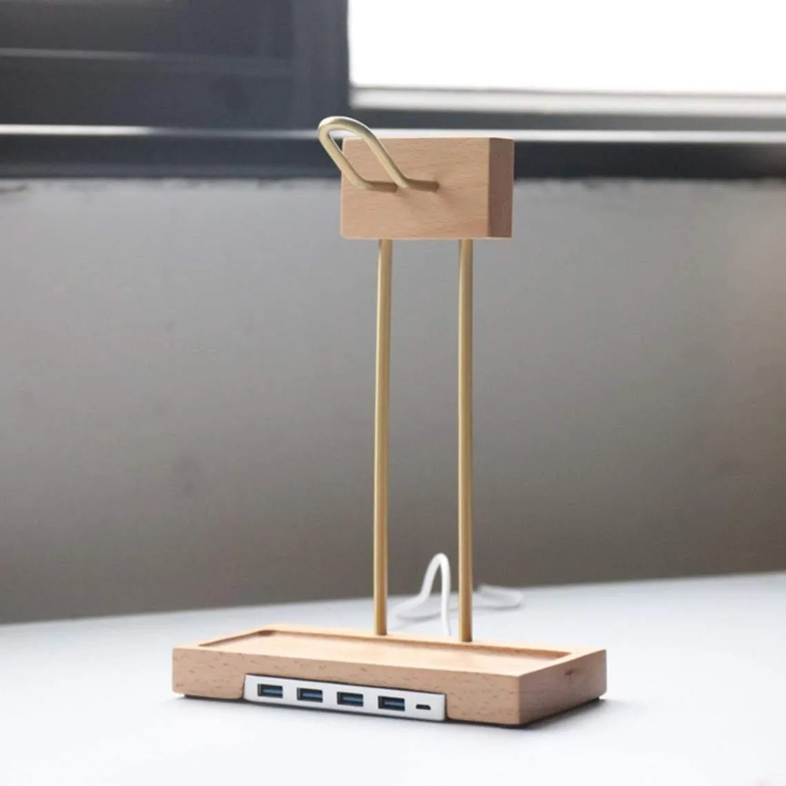 Stylish Earphone Stand with USB Ports