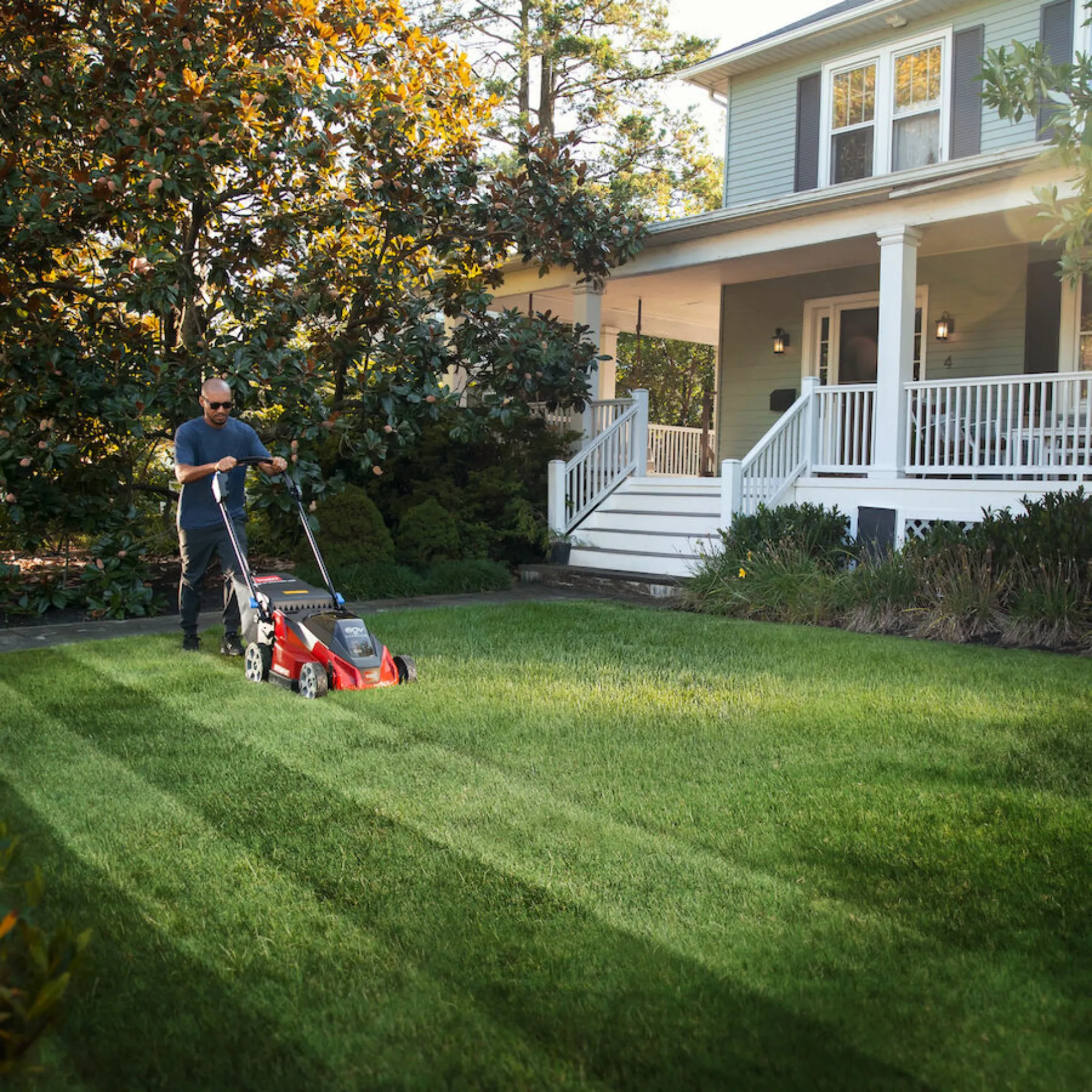 Toro 60V MAX Stripe Self-Propelled Mower - 6.0Ah Battery / Charger Included | 21 in. Deck | 21621