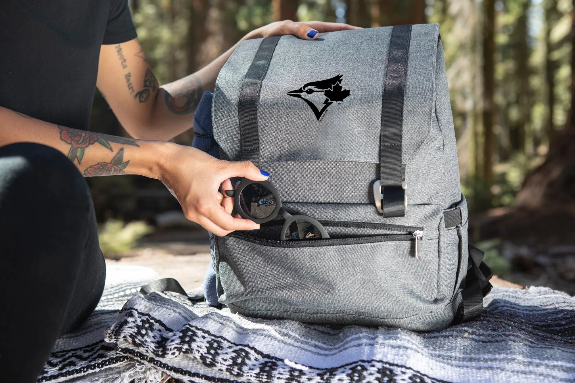 Toronto Blue Jays - On The Go Traverse Backpack Cooler